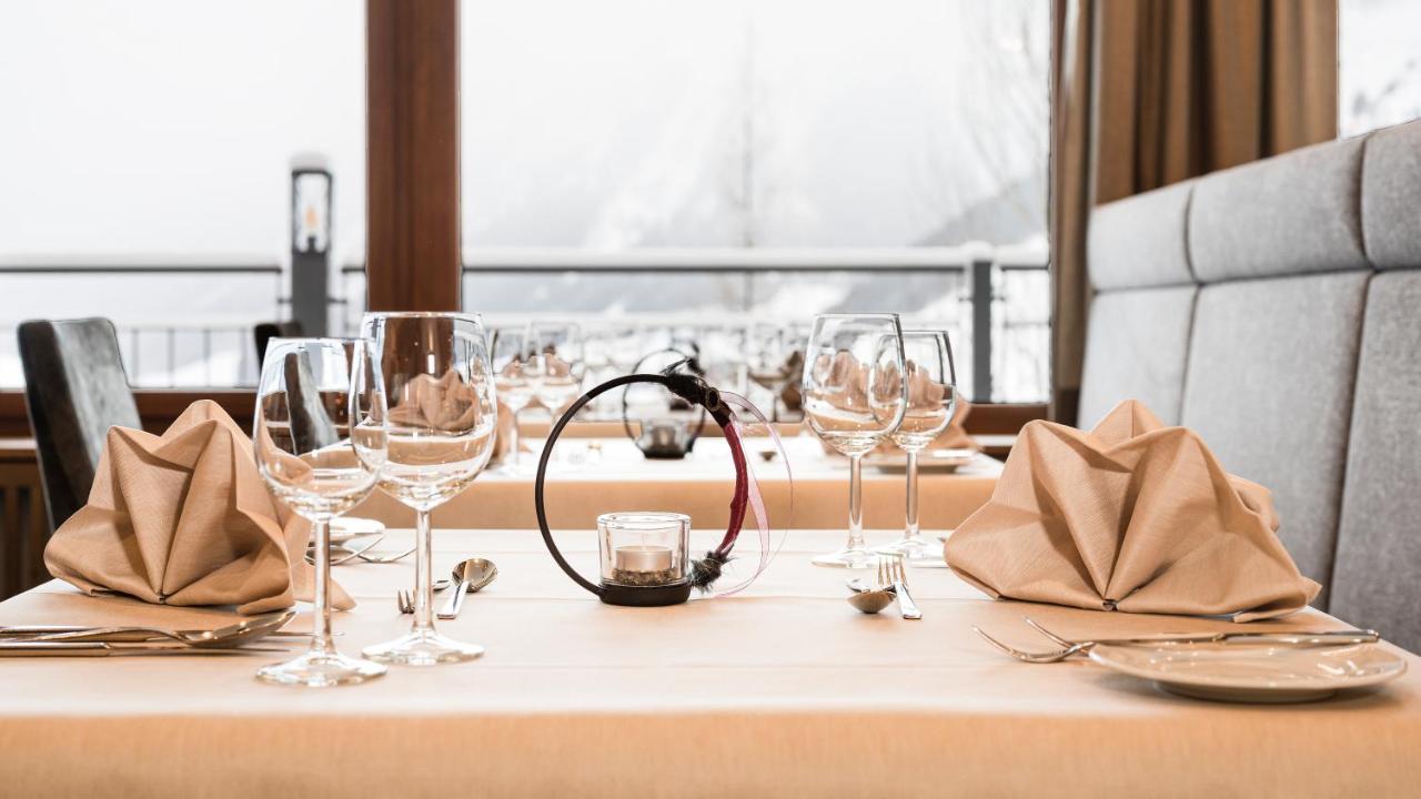 Hotel Almhof Galtür Eksteriør billede
