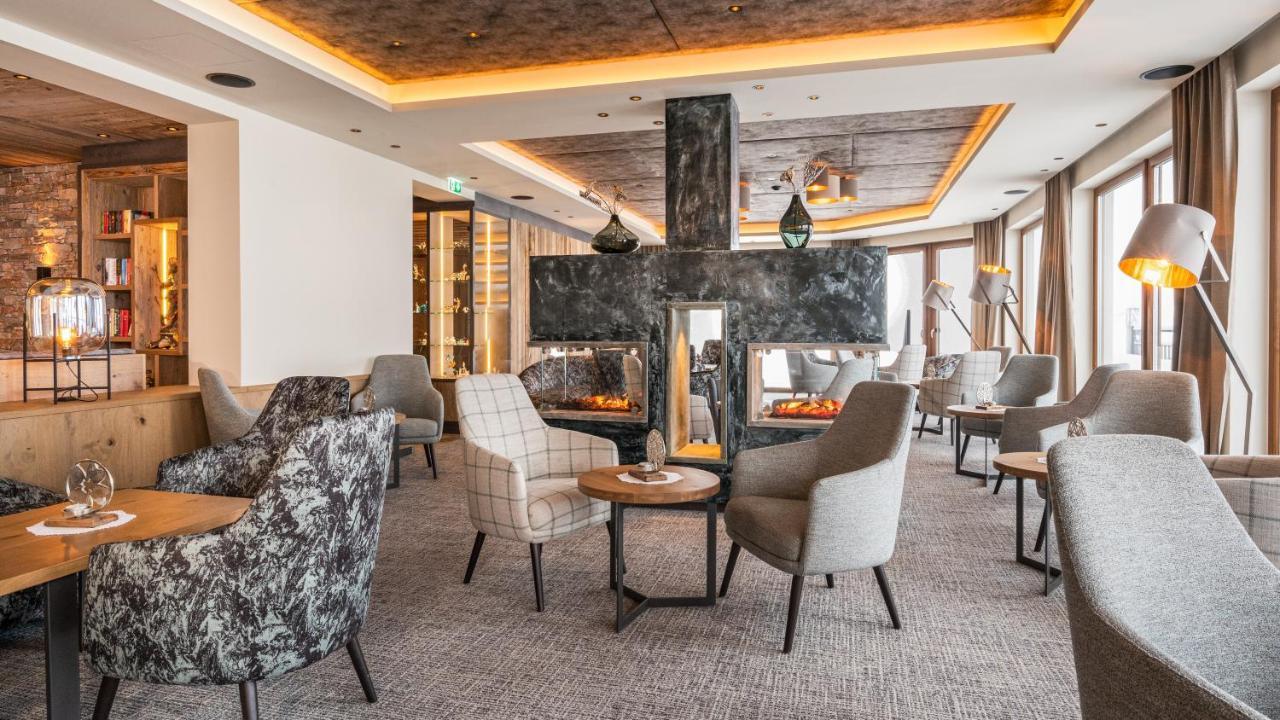 Hotel Almhof Galtür Eksteriør billede