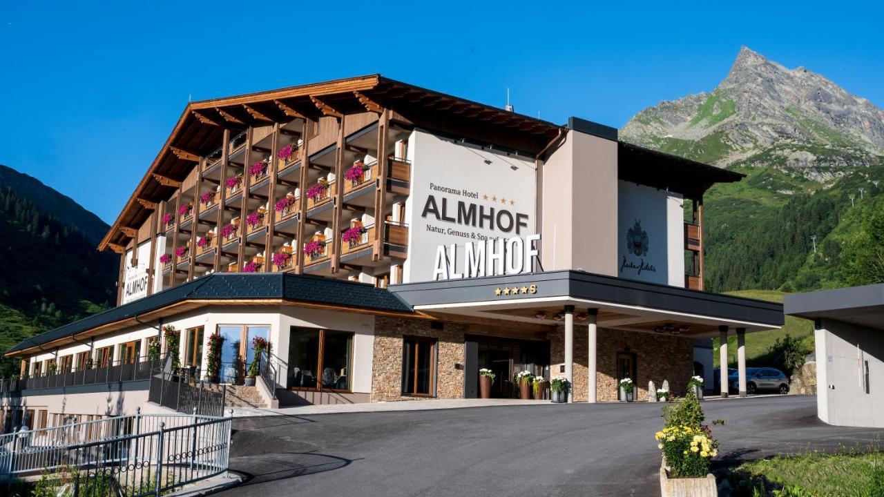 Hotel Almhof Galtür Eksteriør billede