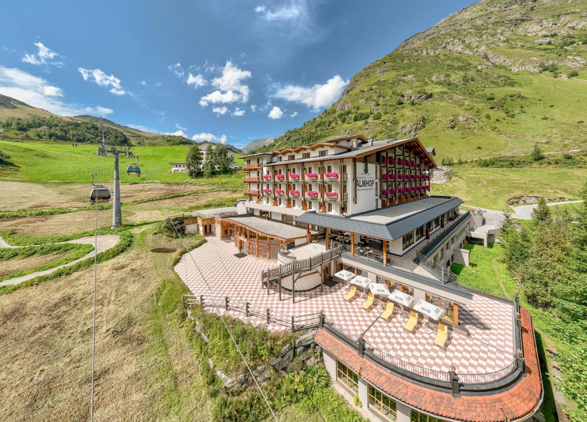 Hotel Almhof Galtür Eksteriør billede