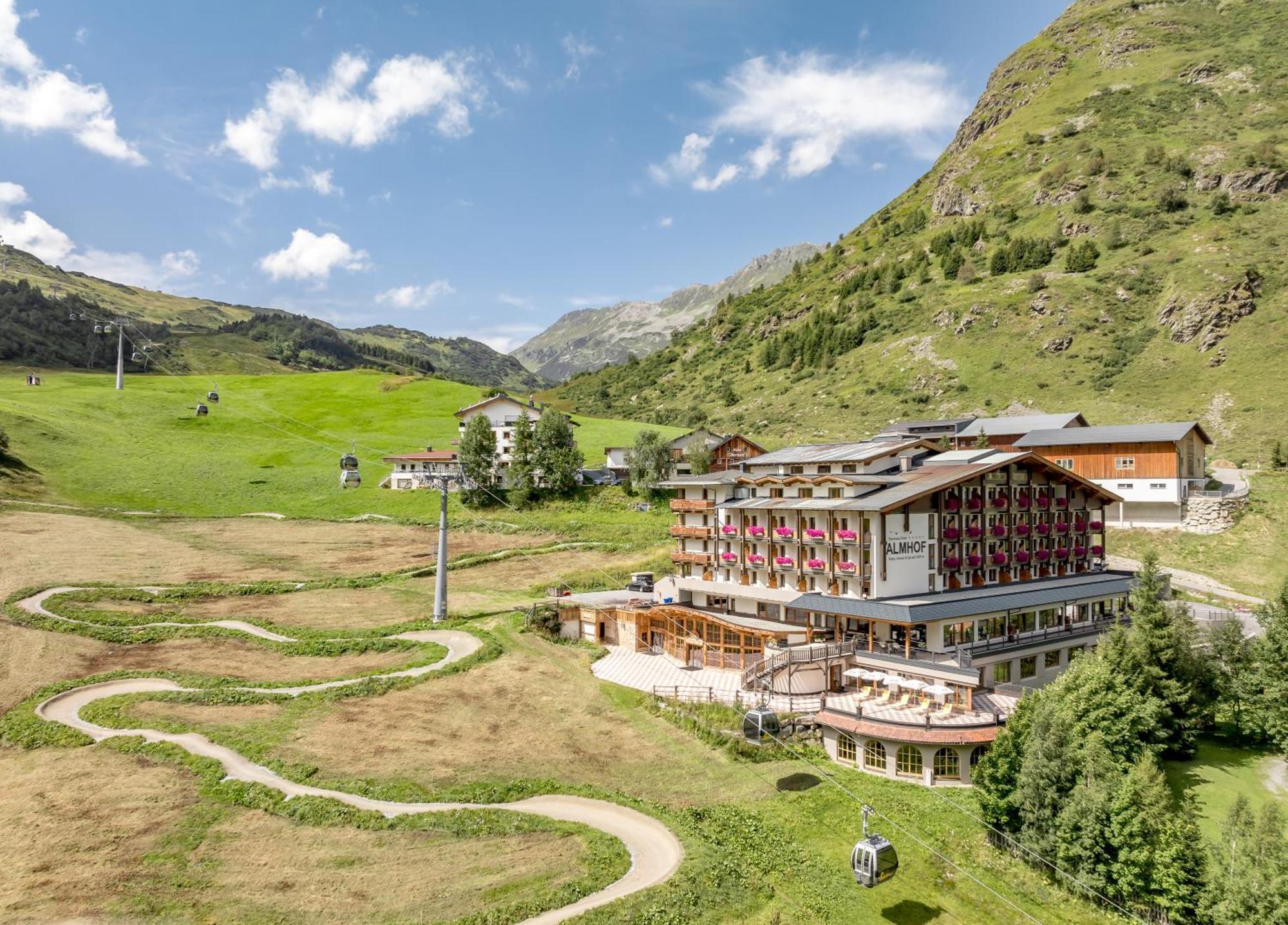 Hotel Almhof Galtür Eksteriør billede