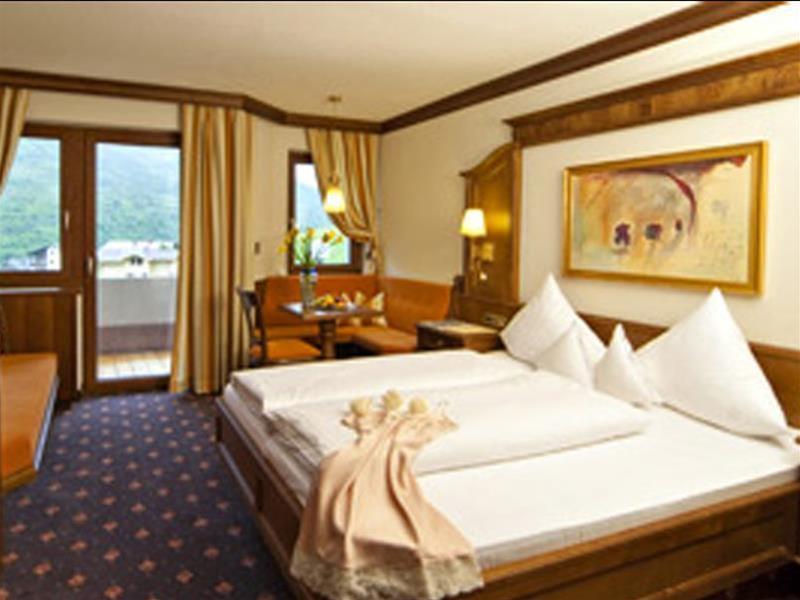 Hotel Almhof Galtür Eksteriør billede