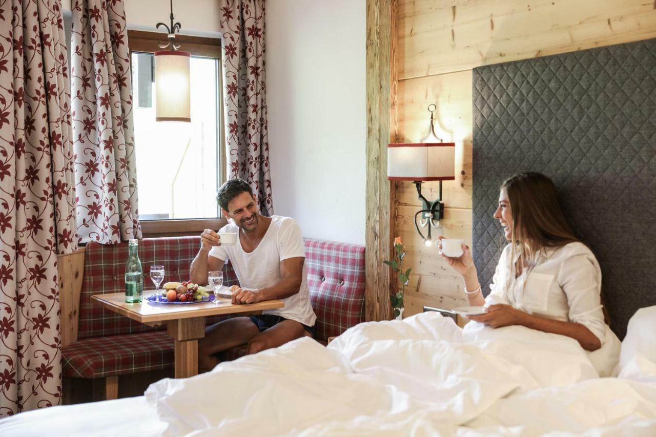 Hotel Almhof Galtür Eksteriør billede